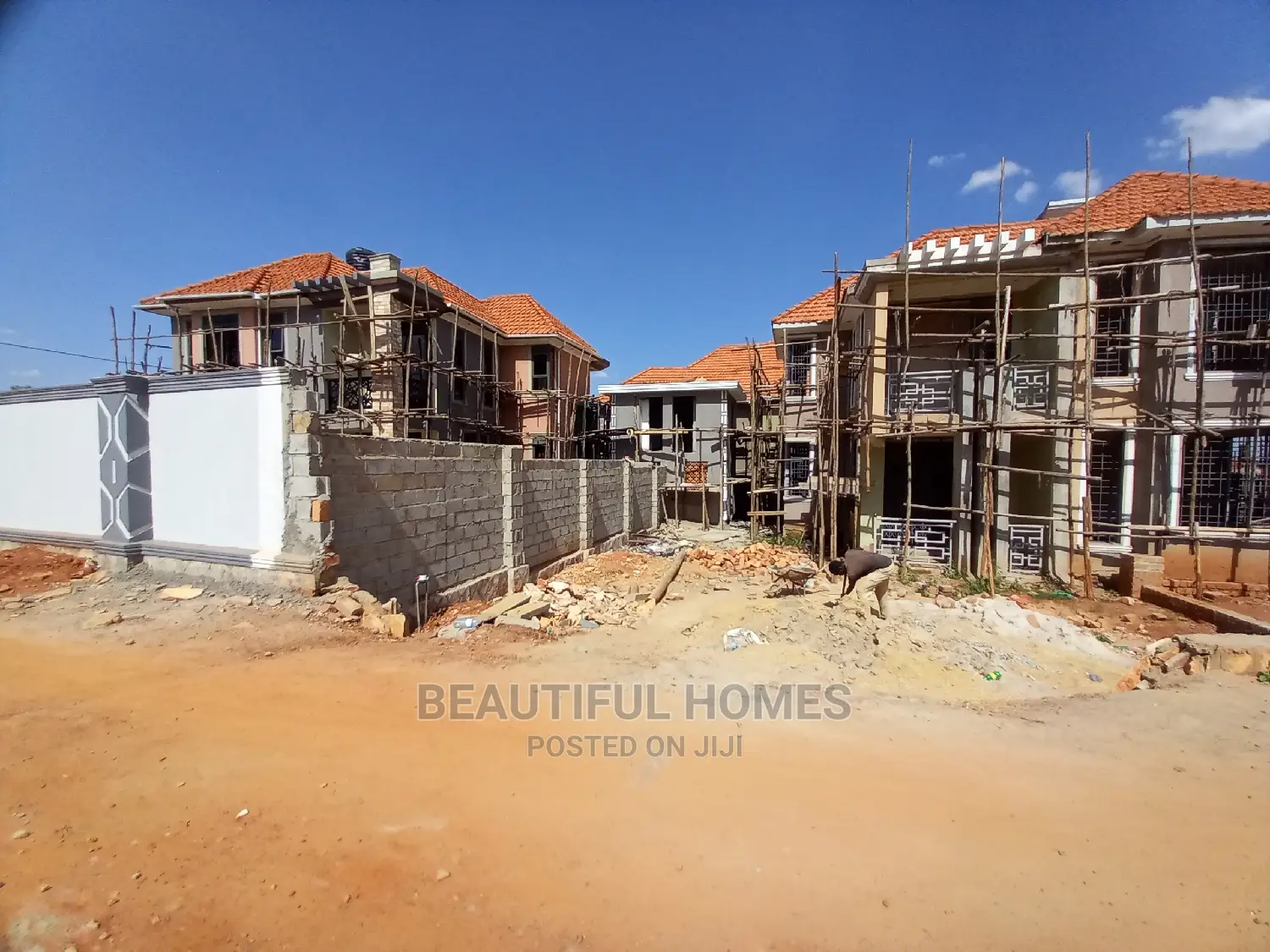 Furnished 5bdrm Duplex in Kira for Sale in Kira