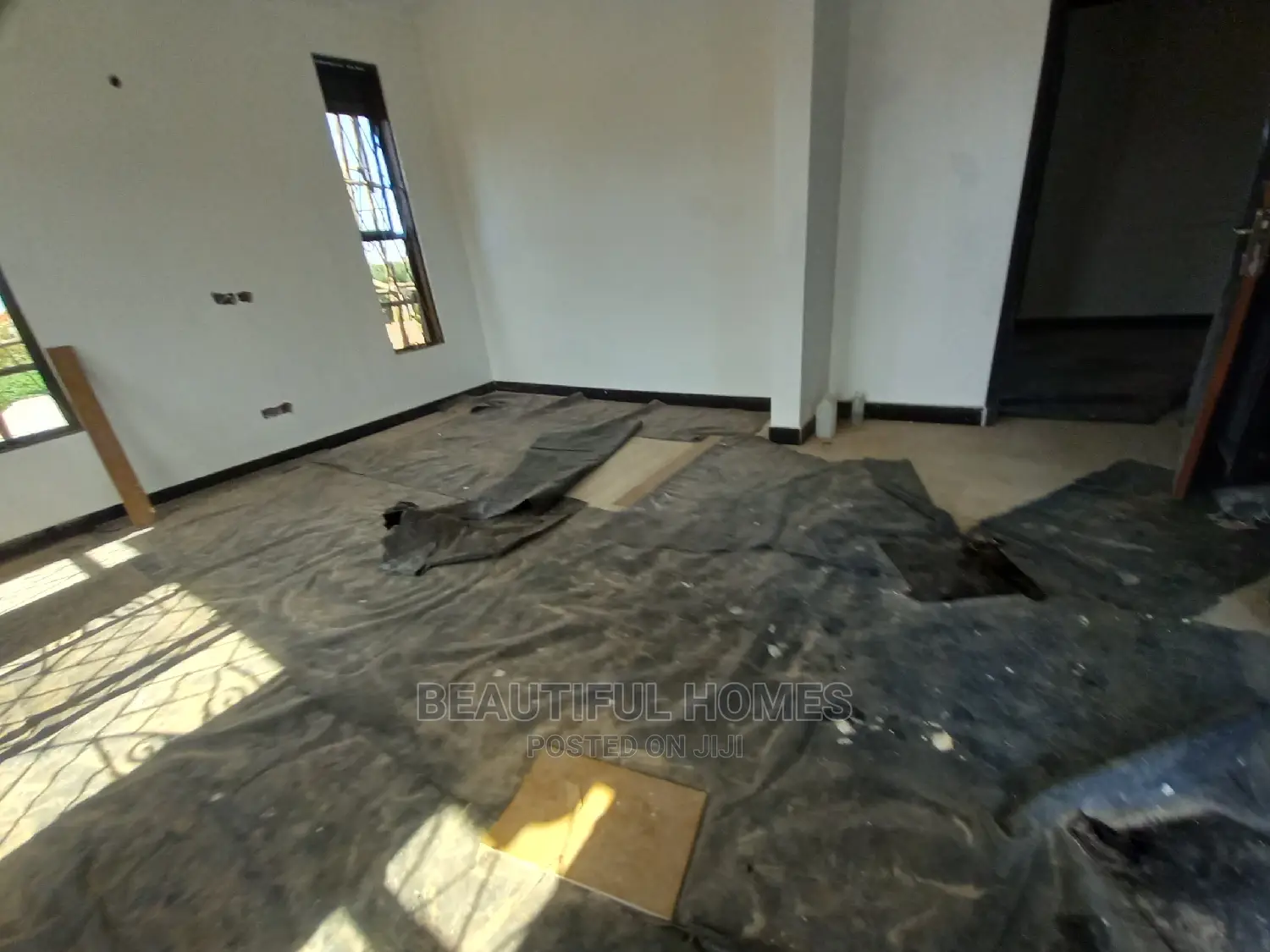 Furnished 5bdrm Duplex in Kira for Sale in Kira