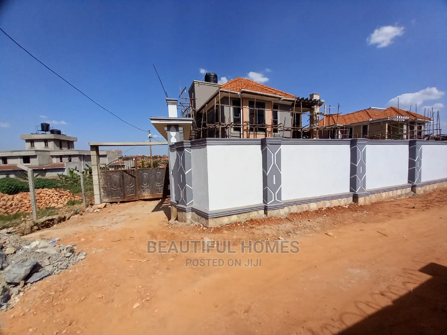 Furnished 5bdrm House in Kira for Sale in Kira