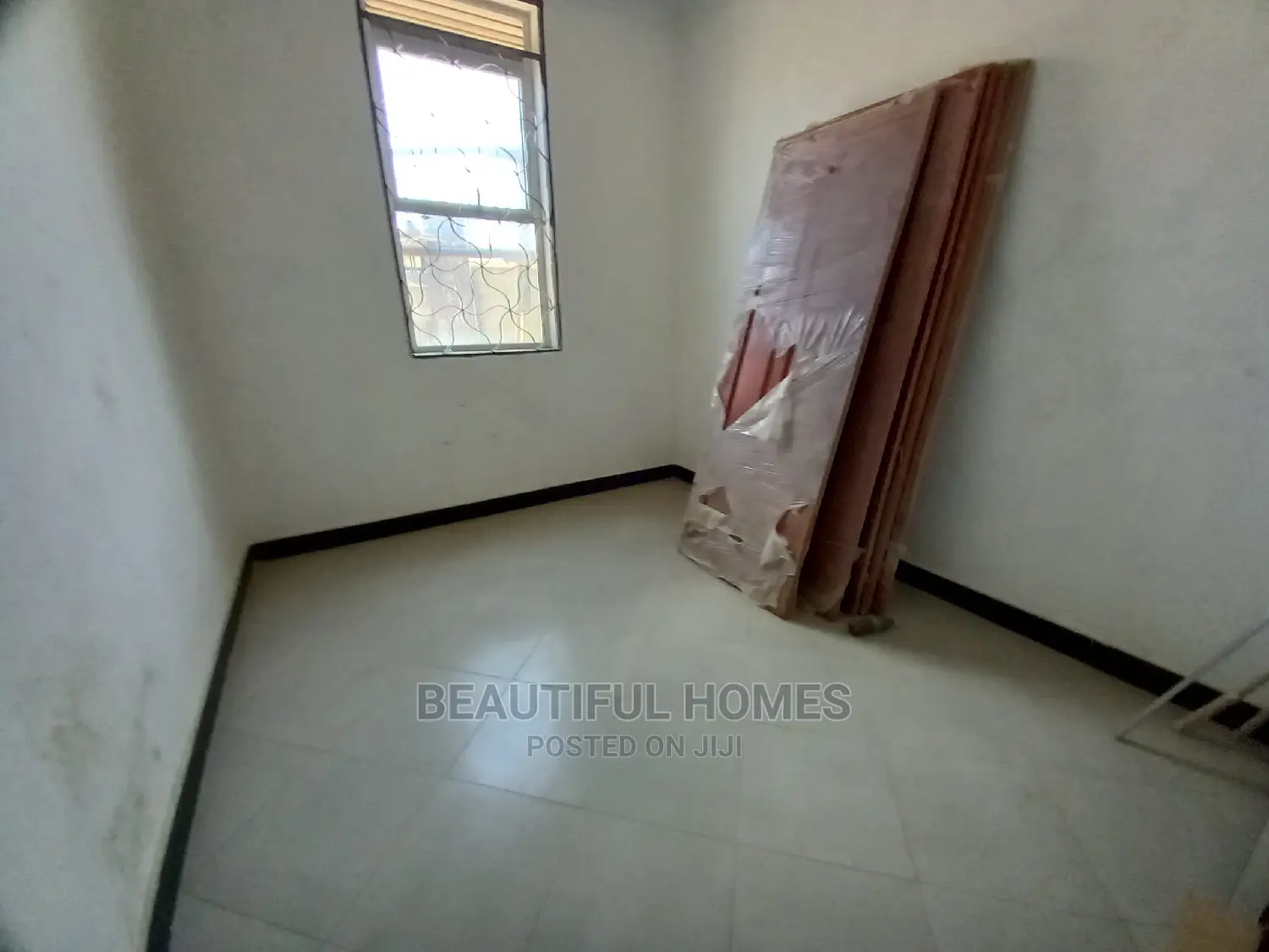 Furnished 5bdrm House in Kira for Sale in Kira