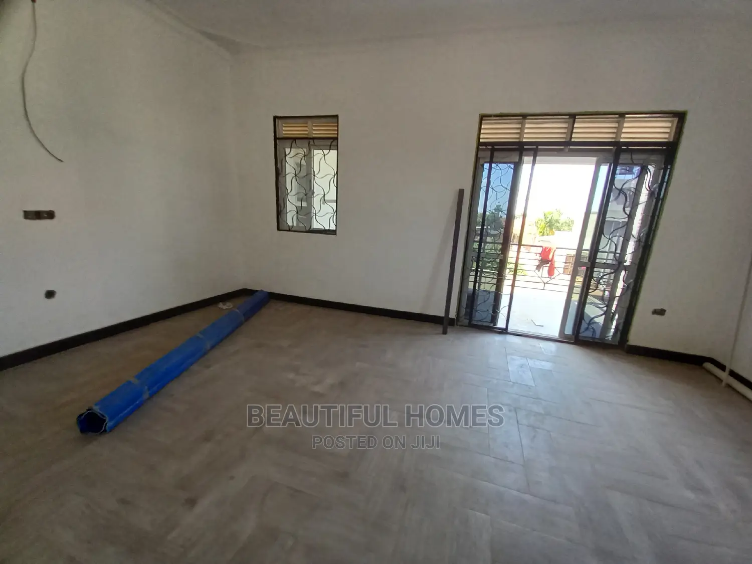 Furnished 5bdrm House in Kira for Sale in Kira