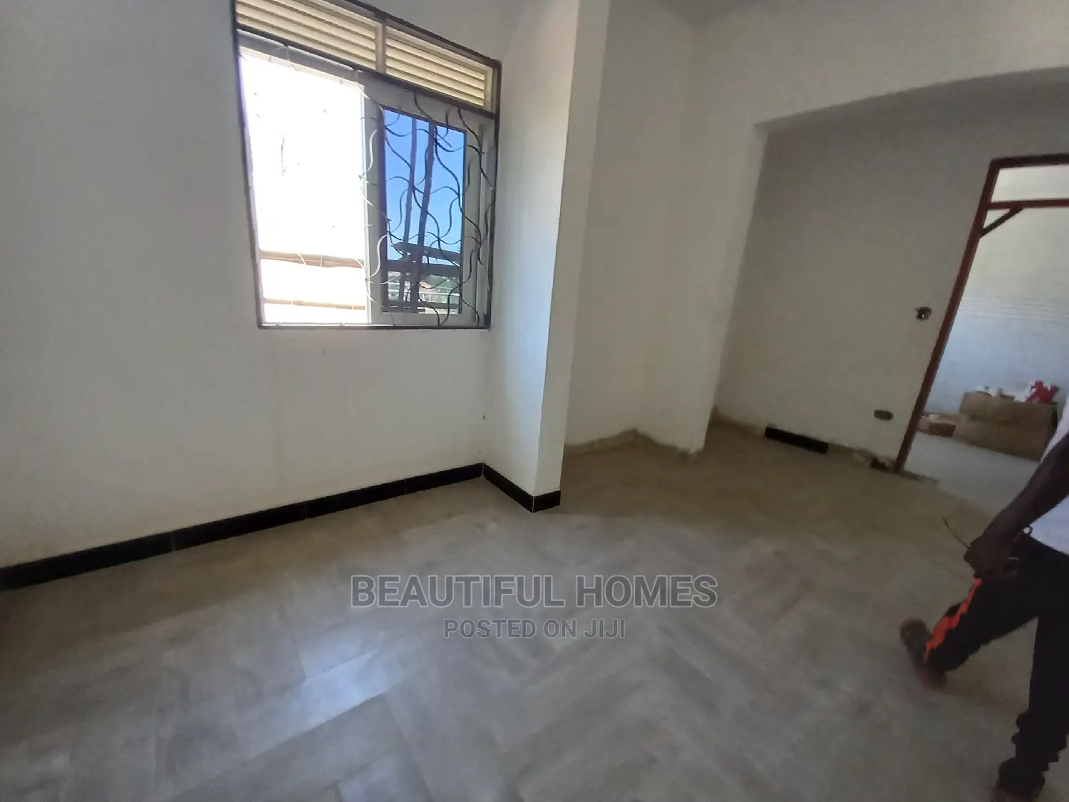 Furnished 7bdrm Mansion in Kira for Sale in Kira