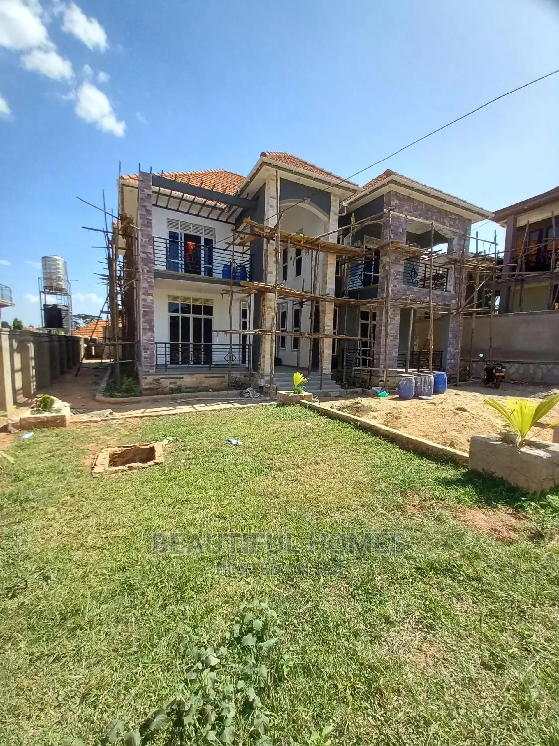 Furnished 7bdrm Mansion in Kira for Sale in Kira