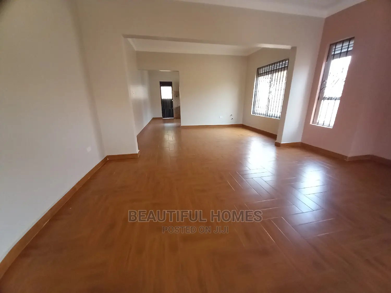 Furnished 4bdrm House in Kira All Tarmack for Sale in Kira
