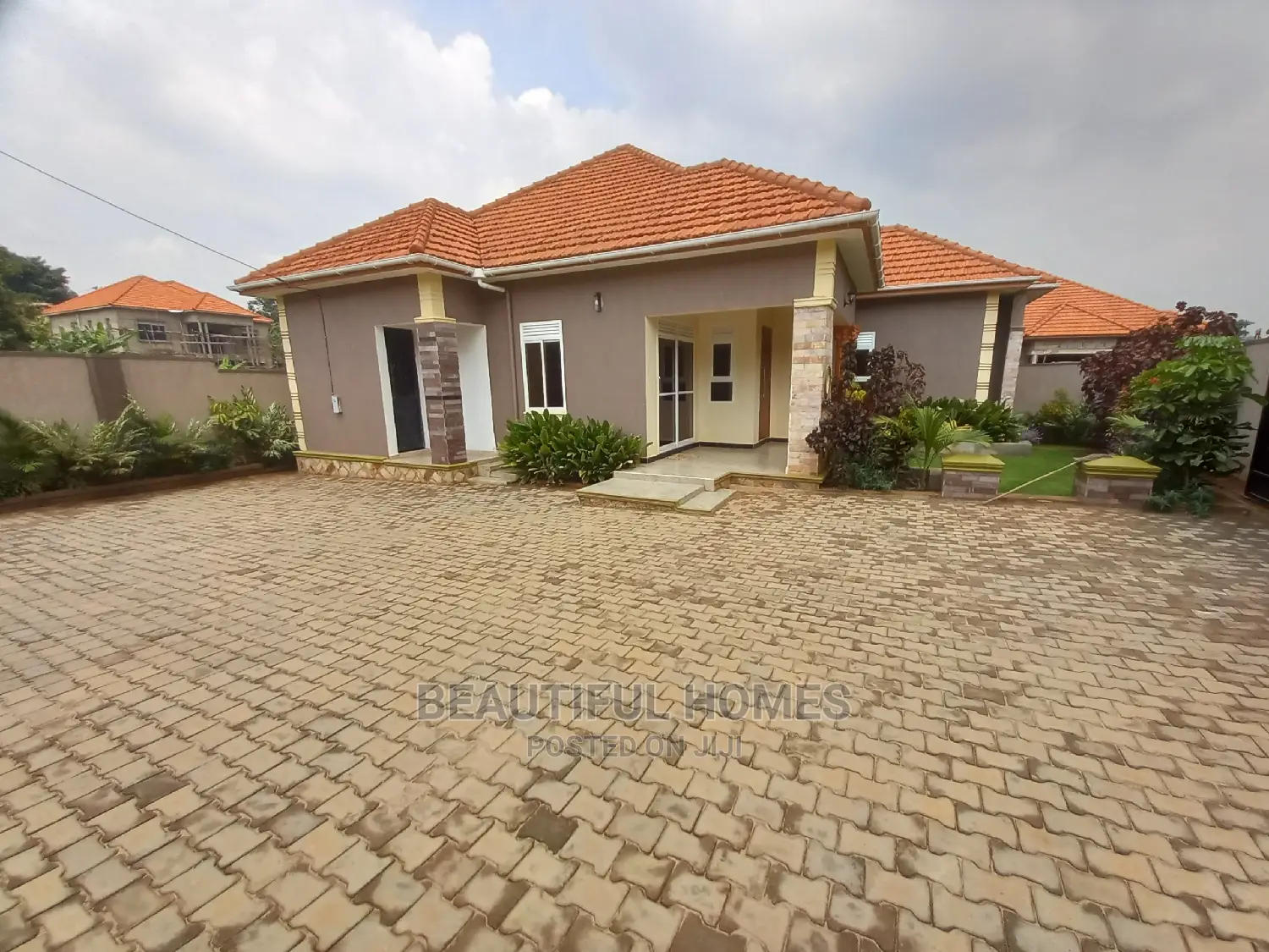 Furnished 4bdrm House in Kira Gated Estate for Sale in Kira