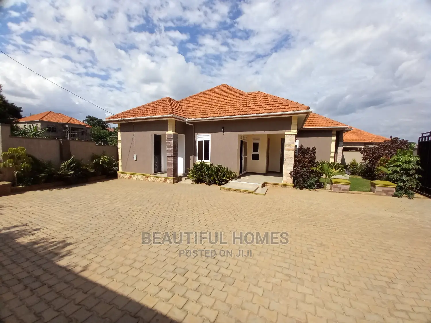 Furnished 4bdrm House in Kira for Sale in Kira