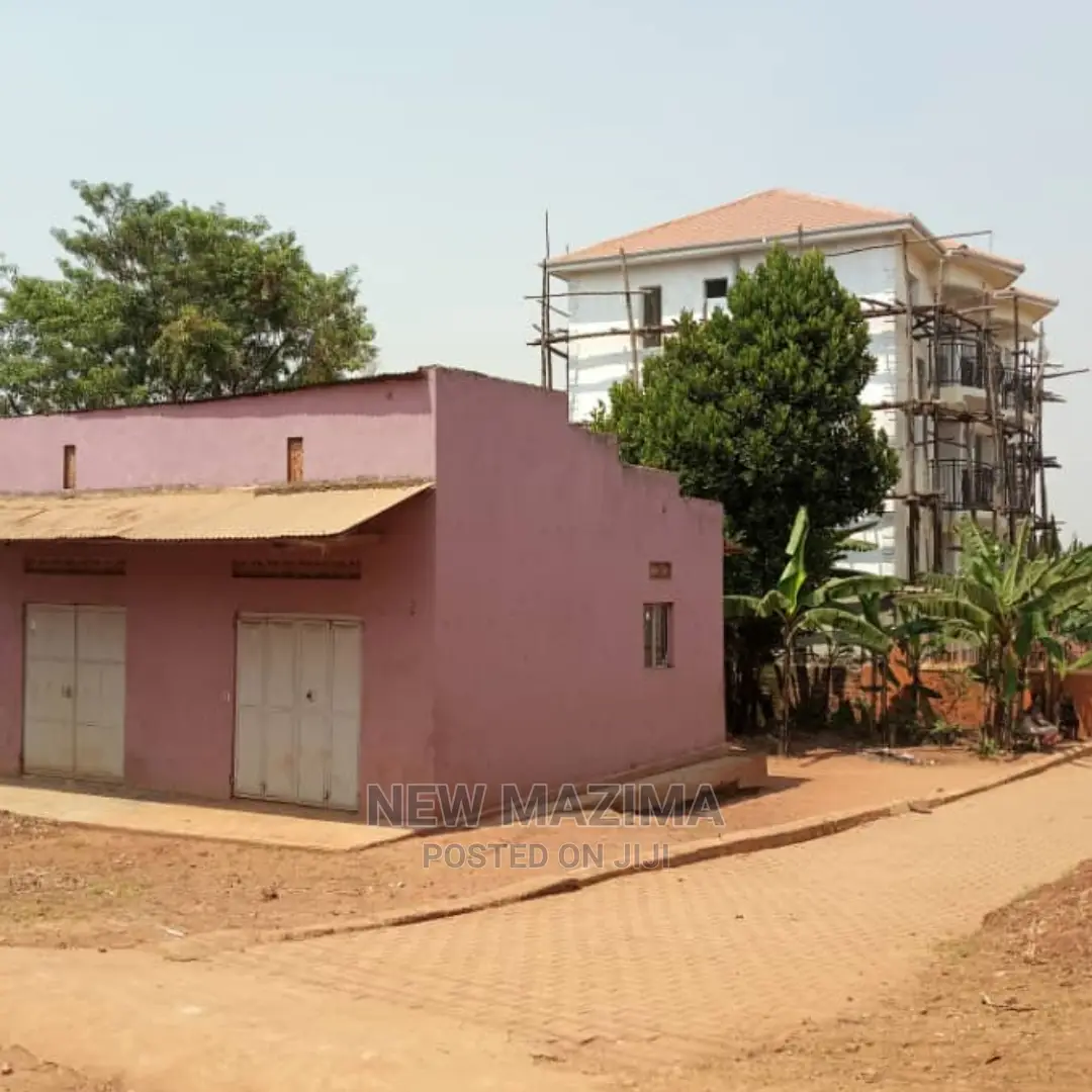 Commercial Plot on Forced Sale in Heart of Makindye Lukuli in Makindye