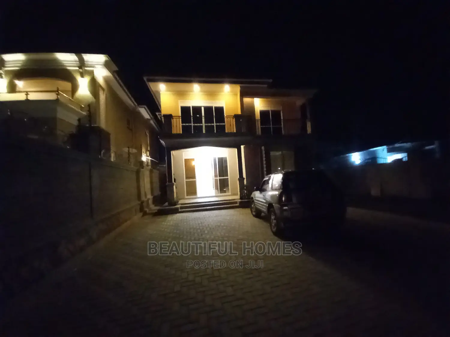 Furnished 4bdrm Duplex in Kira Ministers for Sale in Kira
