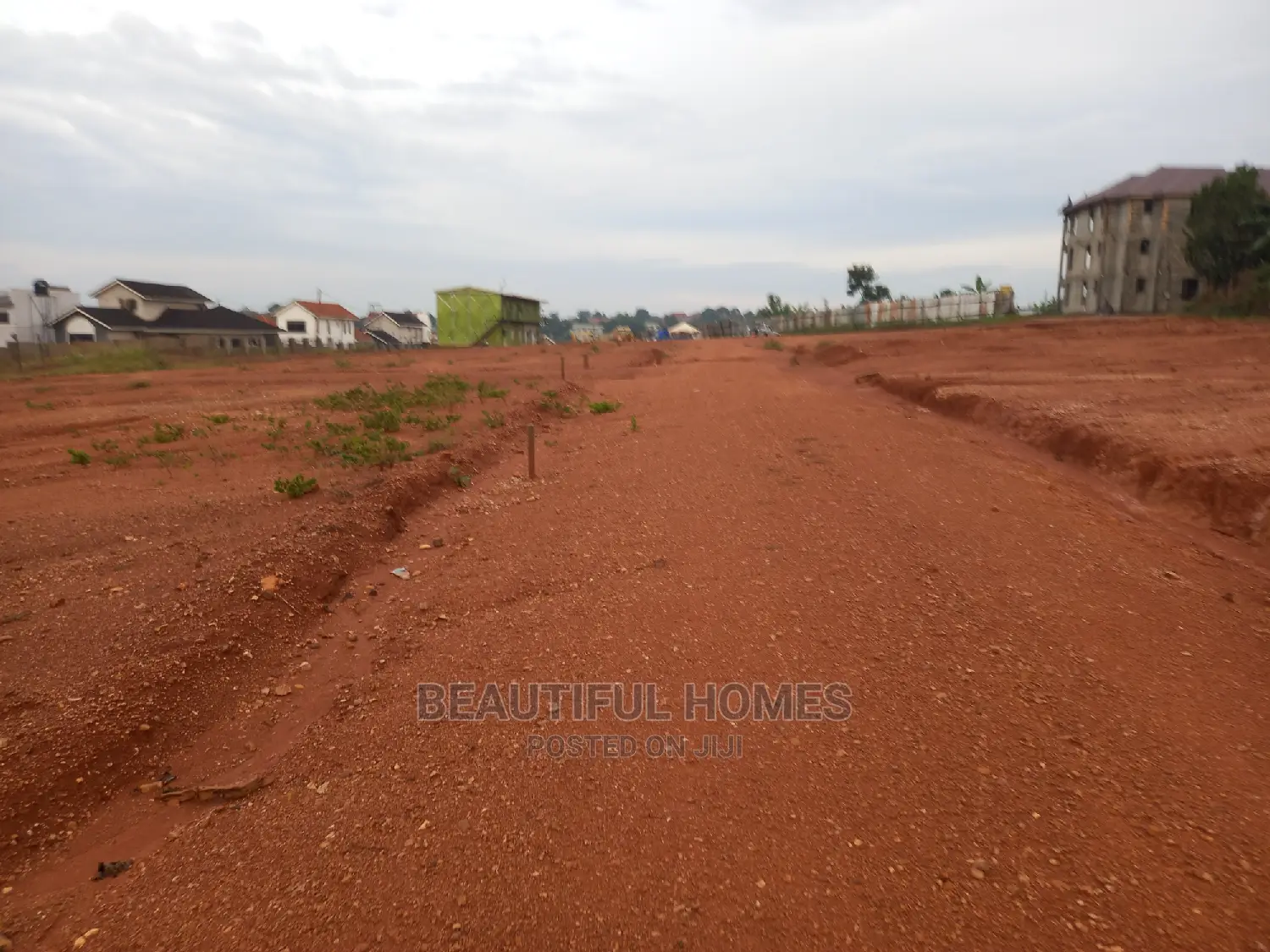 Kasangat 25 Decimals in Gated Estate on Sell in Nangabo