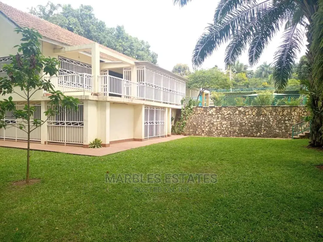 5bdrm Bungalow in Bugolobi, Central Division for Rent in Central Division