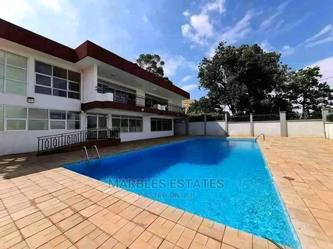 3bdrm Apartment in Mbuya, Central Division for Rent in Central Division