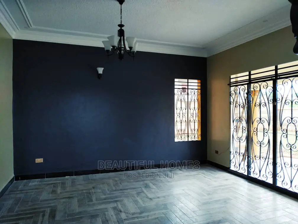 Furnished 4bdrm House in Kira for Sale in Kira