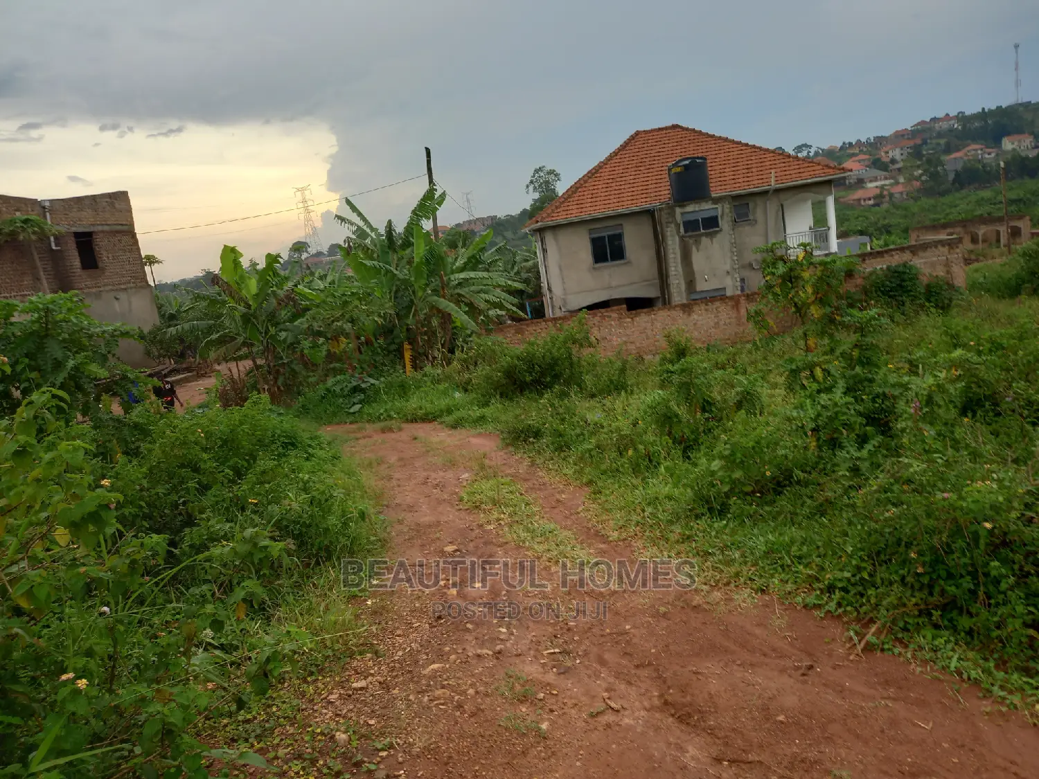 Kasangati 25 Decimals in Gated Estate on Fast Sale in Kira