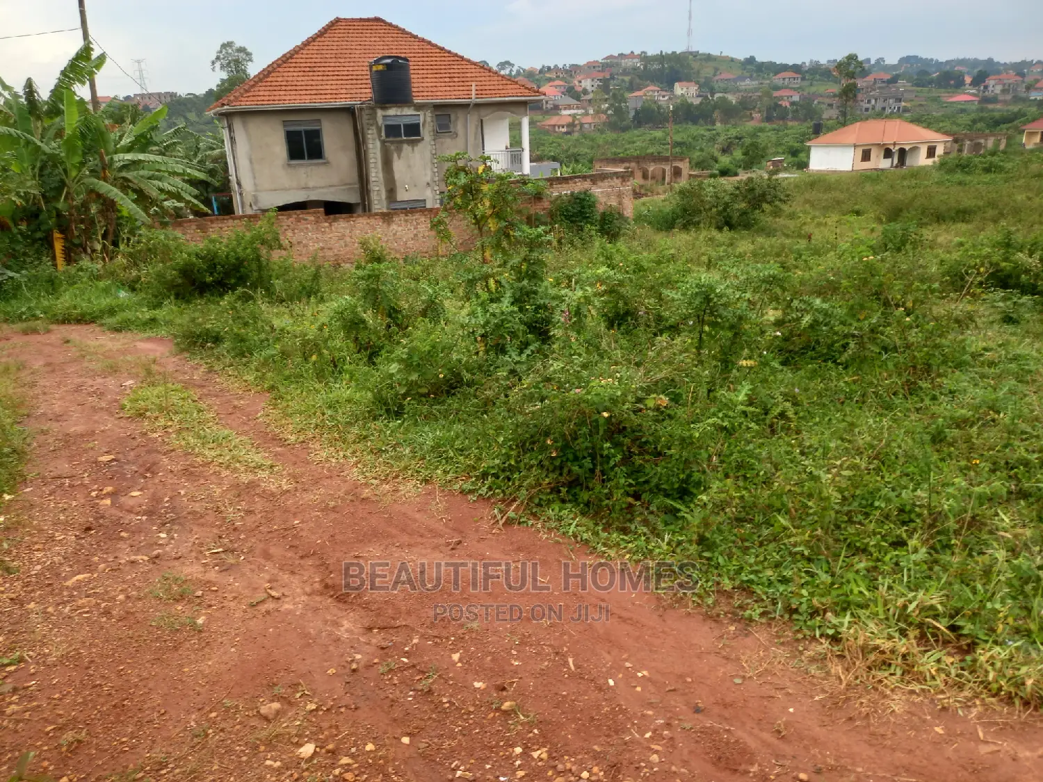 Kasangati Twenti Five Decimals in Gated Neighborhood in Kira