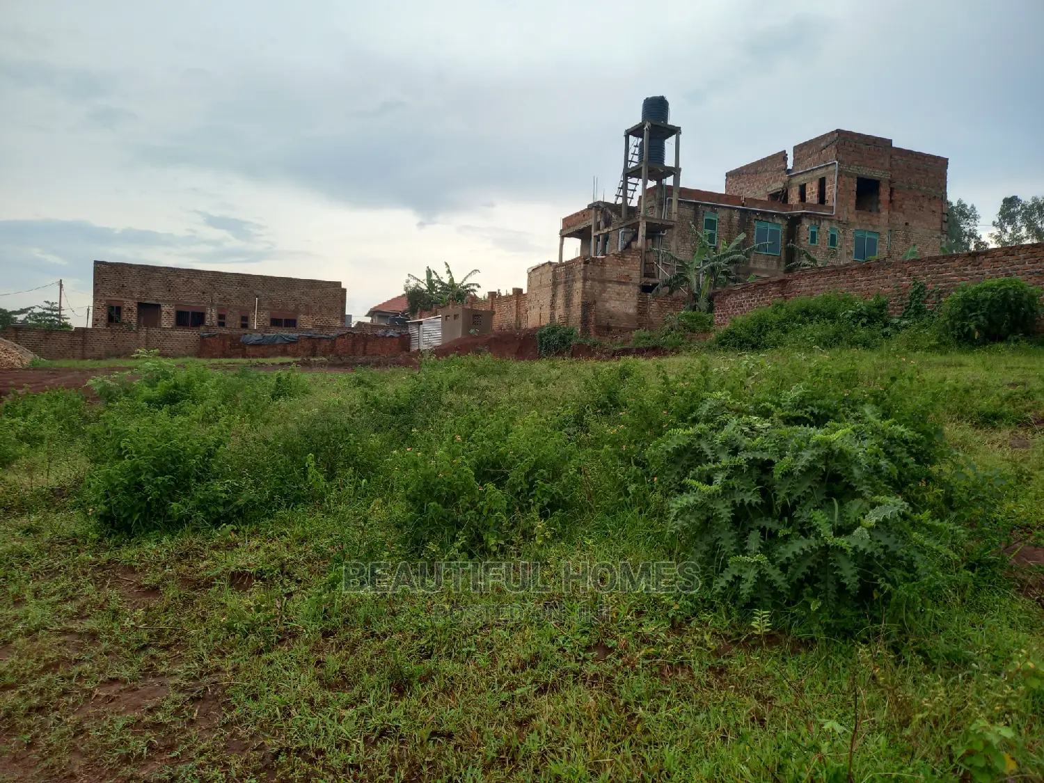 100*100 in Kasangati High Class Neighborhood in Kira