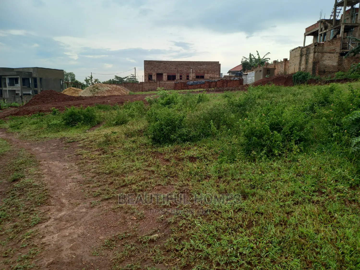 Kasangati 100*100 in Gated Estate for Sell in Kira