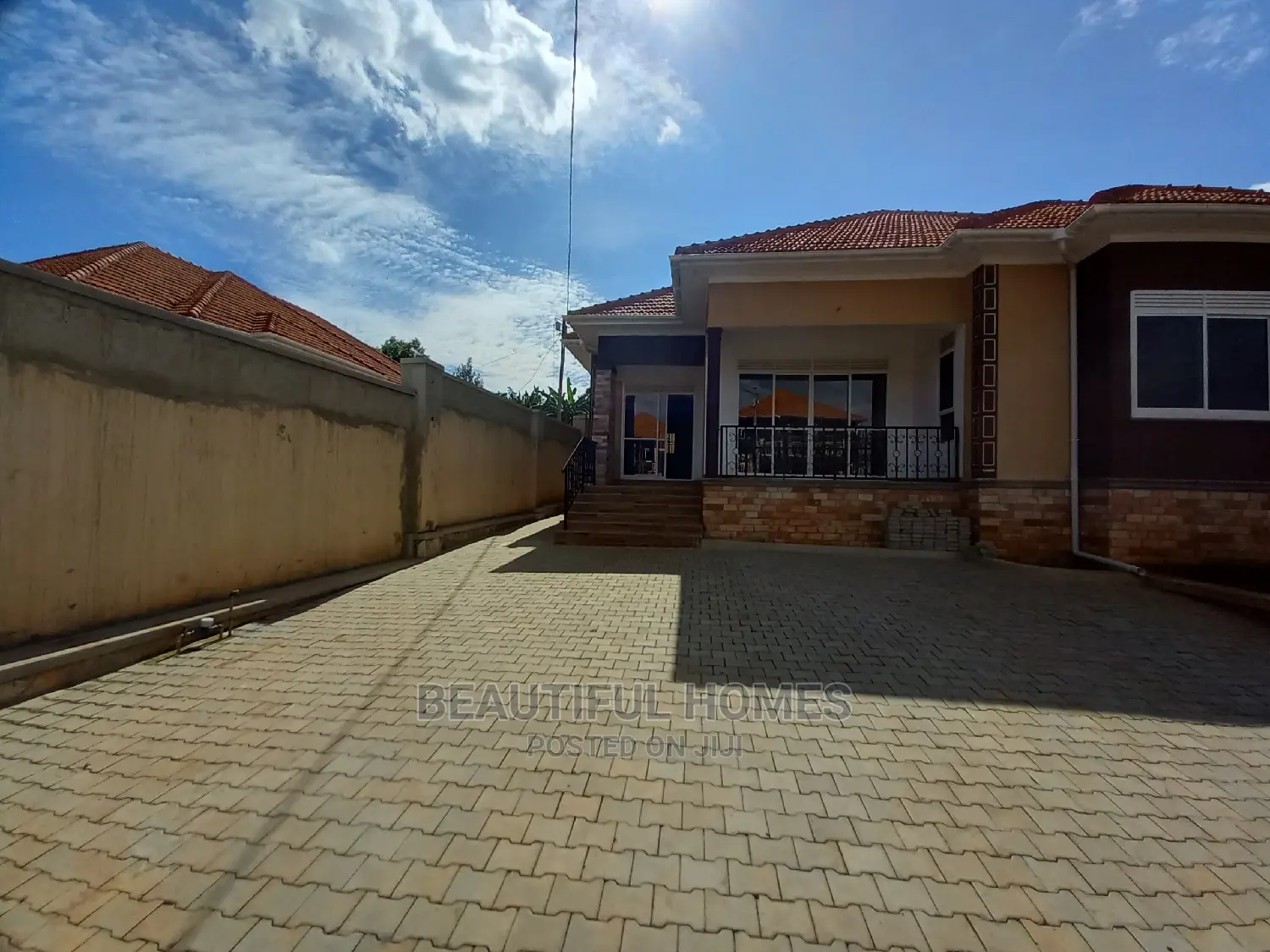 Furnished 4bdrm House in Kira for Sale in Kira