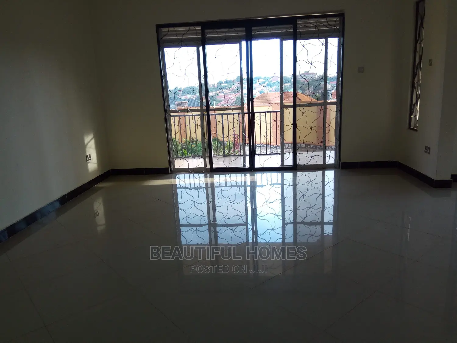 Furnished 4bdrm Villa in Ministers Village, Kira for Sale in Kira