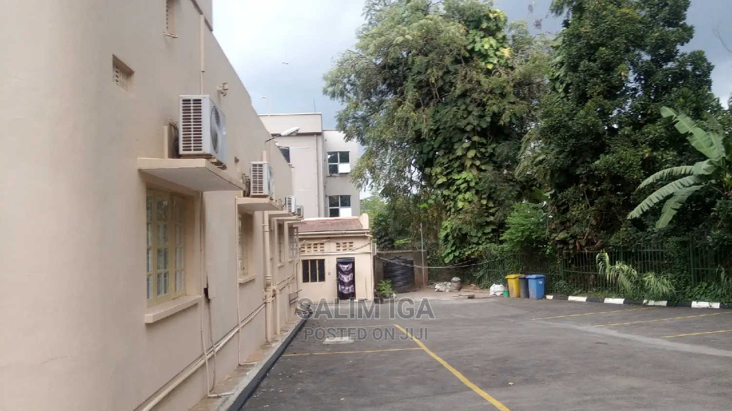 8bdrm Bungalow in Kololo Property, Central Division for Rent in Central Division