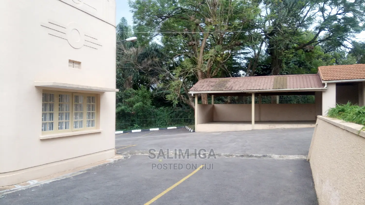 8bdrm Bungalow in Kololo Property, Central Division for Rent in Central Division