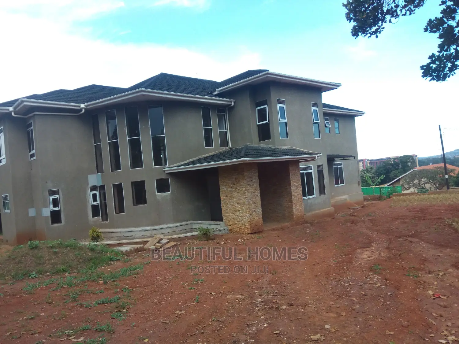 Furnished 7bdrm Mansion in Naguru, Nakawa for Sale in Nakawa
