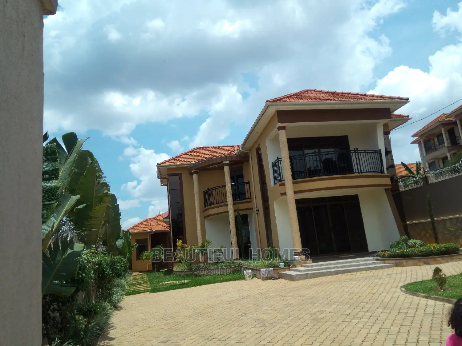 Furnished 4bdrm House in Kira for Sale in Kira