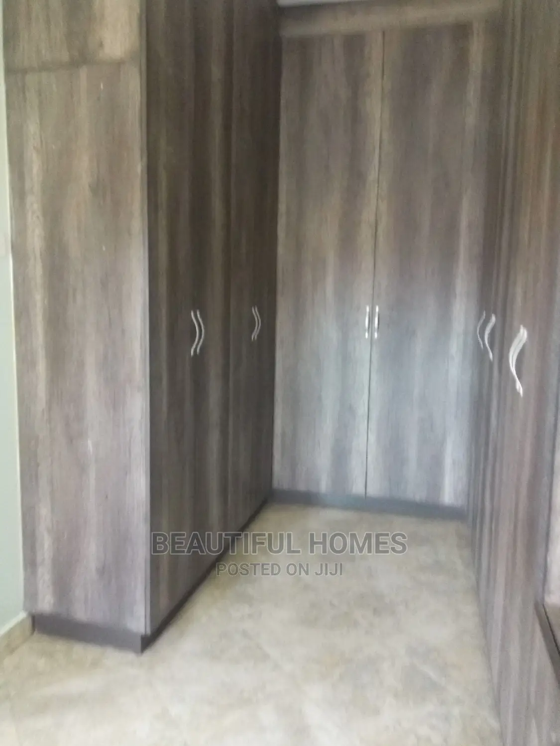 Furnished 4bdrm House in Kira for Sale in Kira