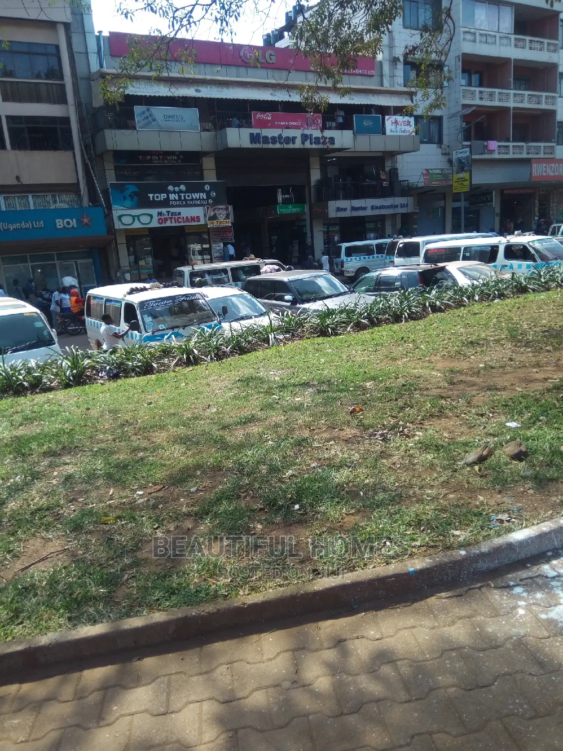 Kampala Building on Sale in Central Division