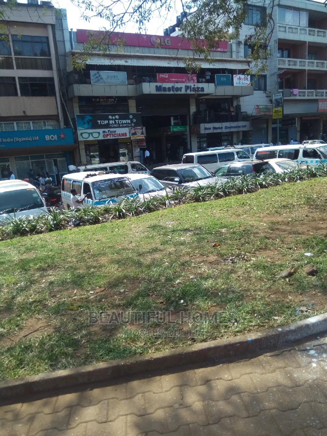 Kampala Building on Sale in Central Division