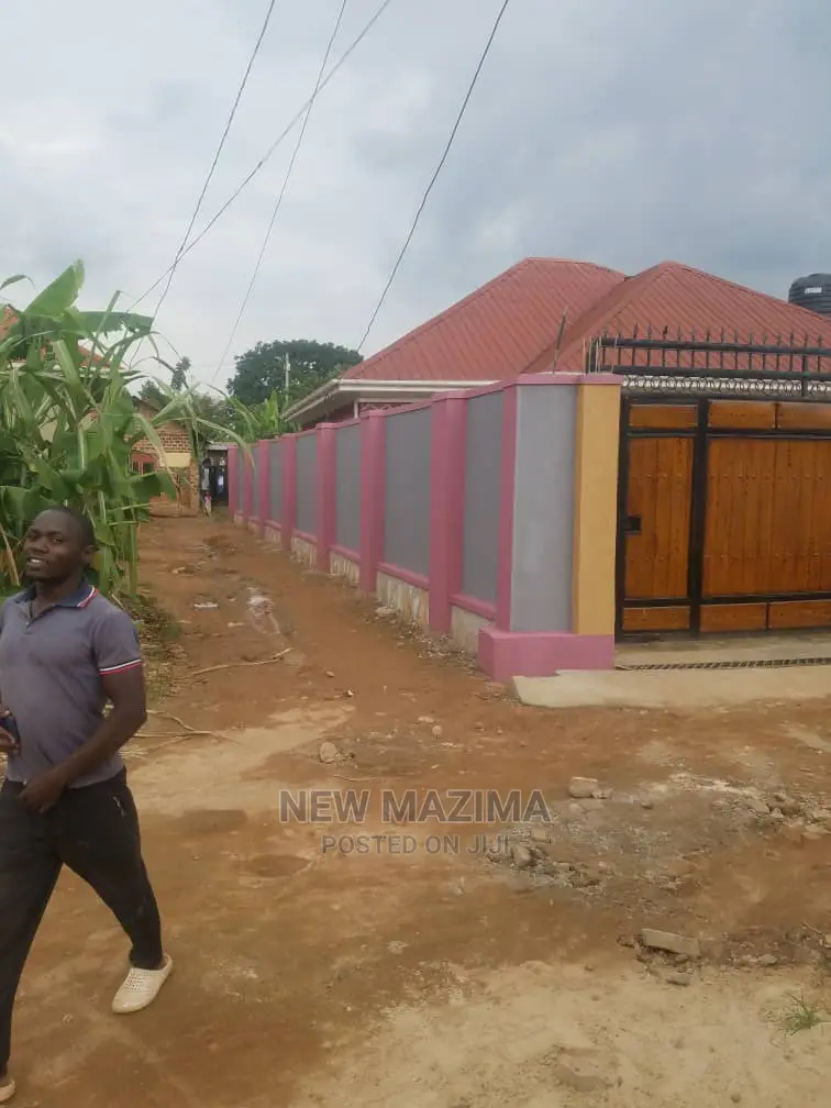 3bdrm Bungalow in Busabaala After One, Division B for Sale in Division B