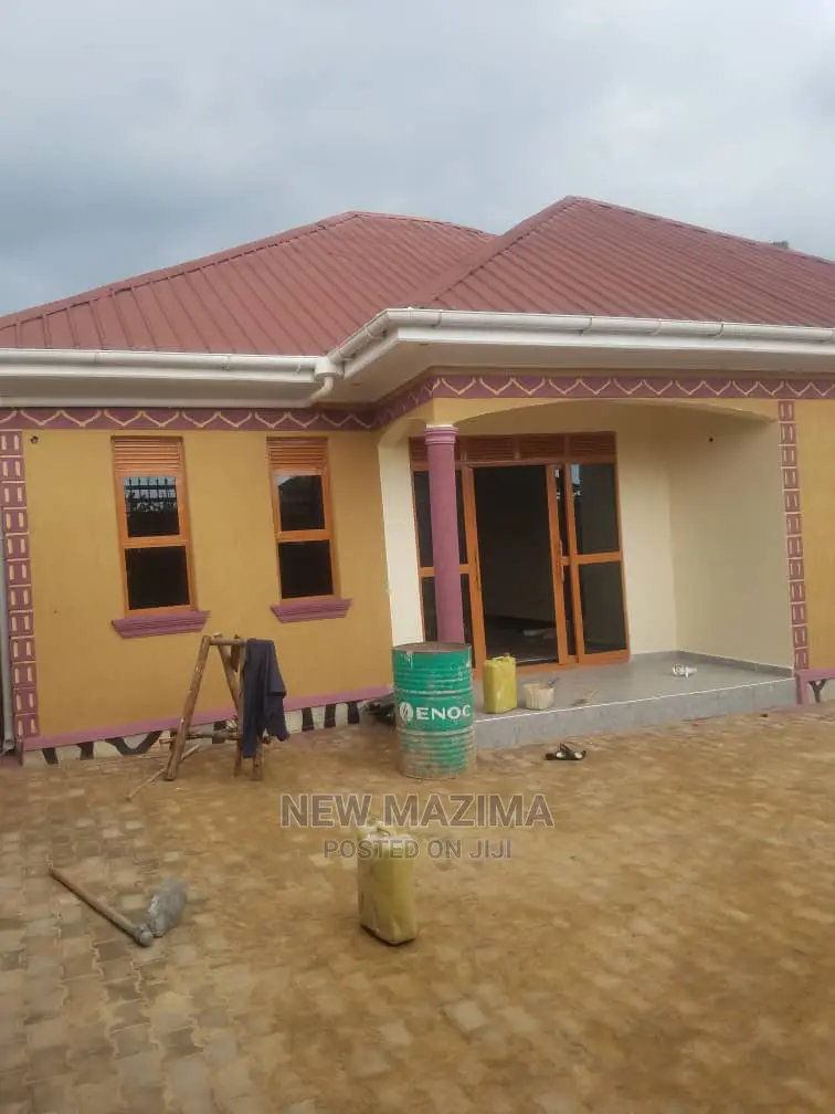3bdrm Bungalow in Busabaala After One, Division B for Sale in Division B