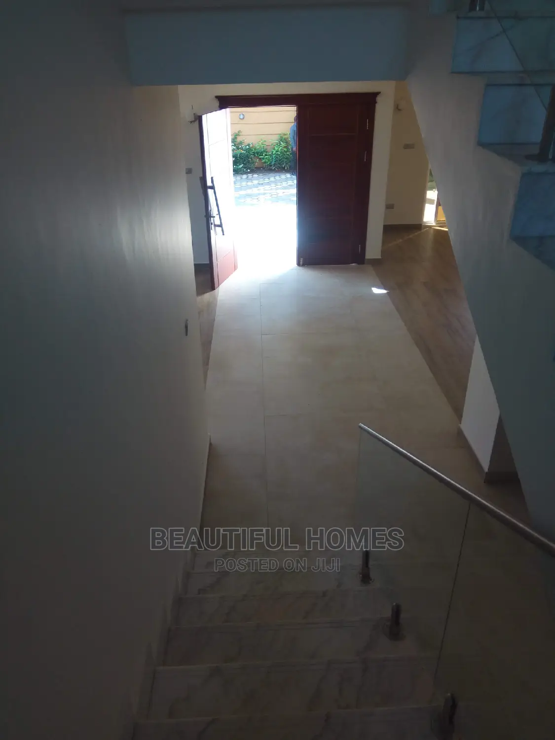 Furnished 6bdrm House in Munyonyo, Makindye for Sale in Makindye