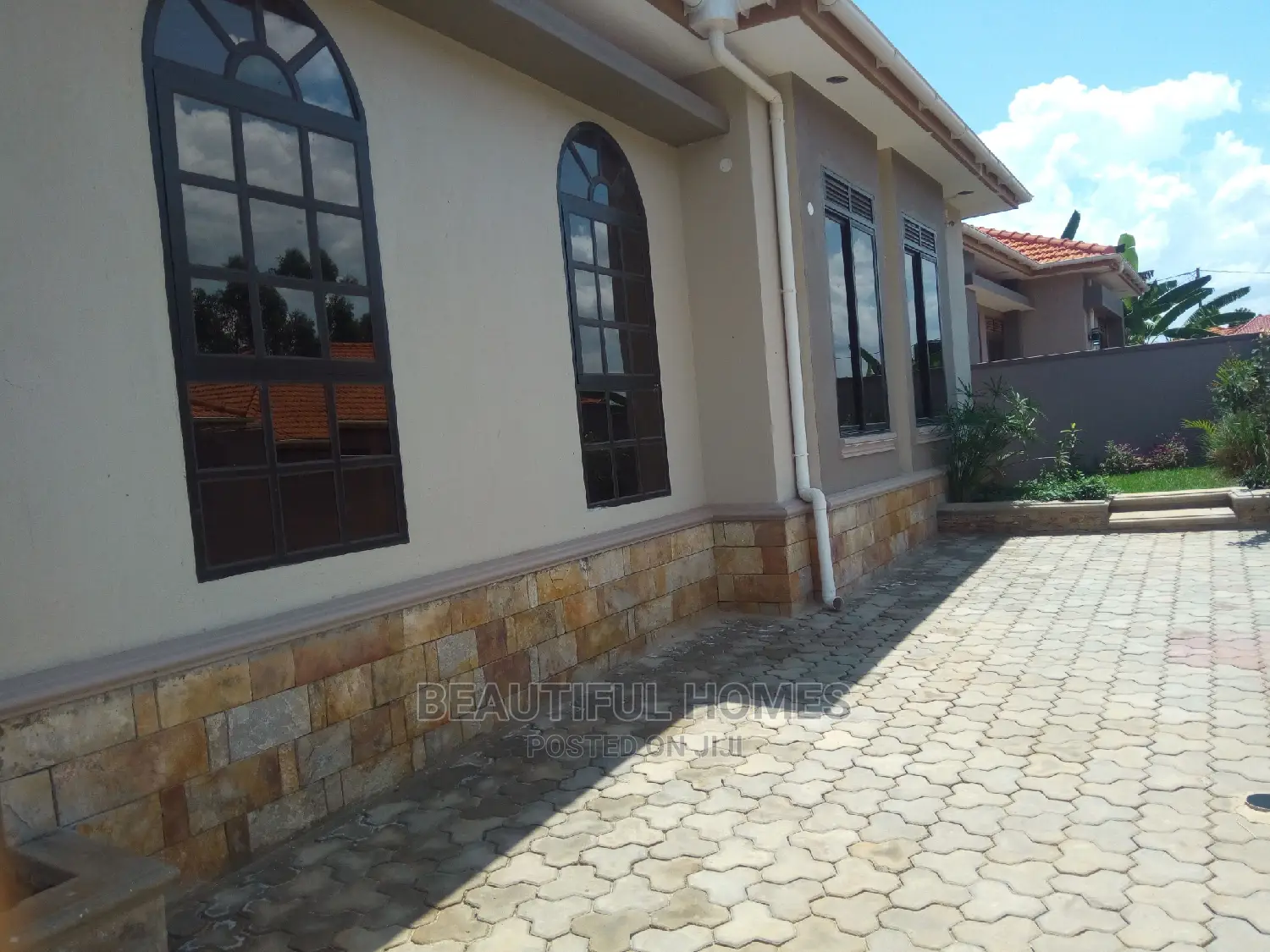 Furnished 3bdrm House in Kira for Sale in Kira