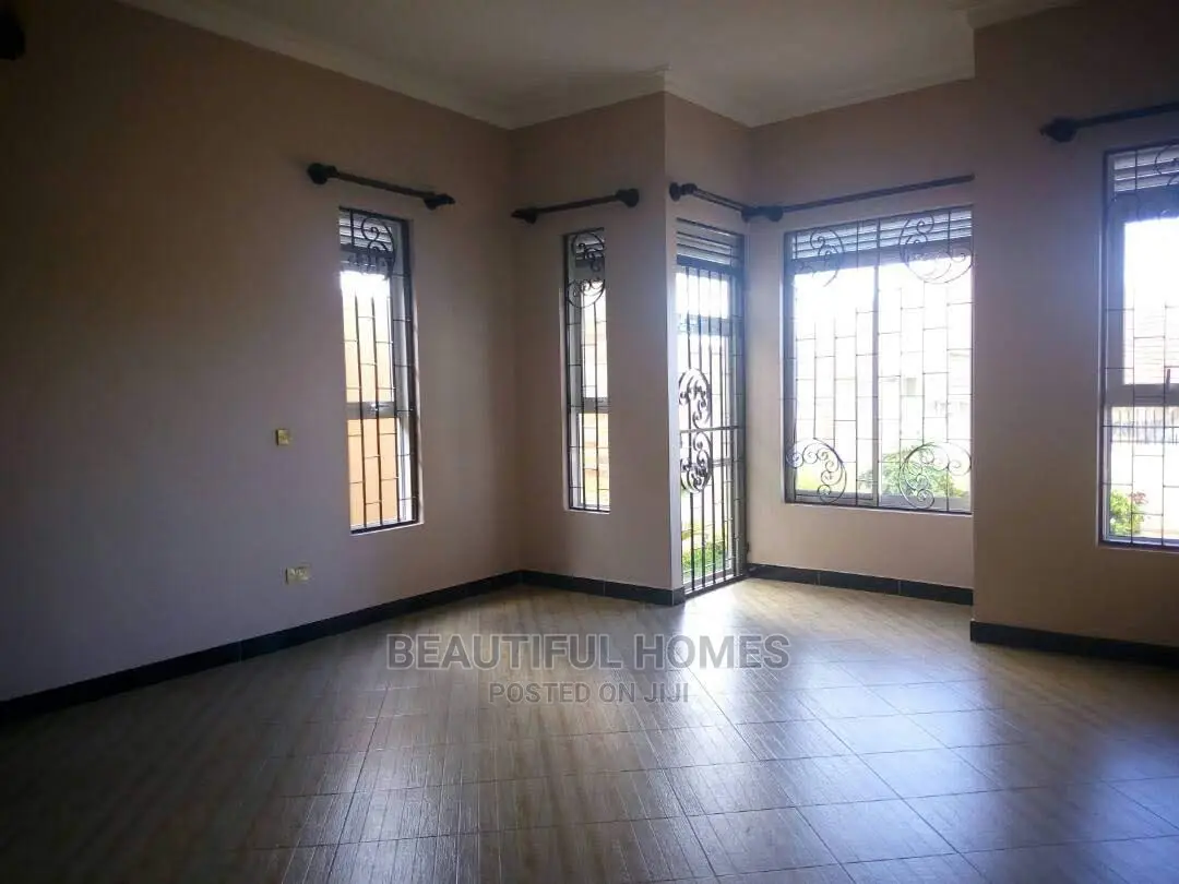 Furnished 4bdrm Villa in Tarmack Estate, Kira for Sale in Kira