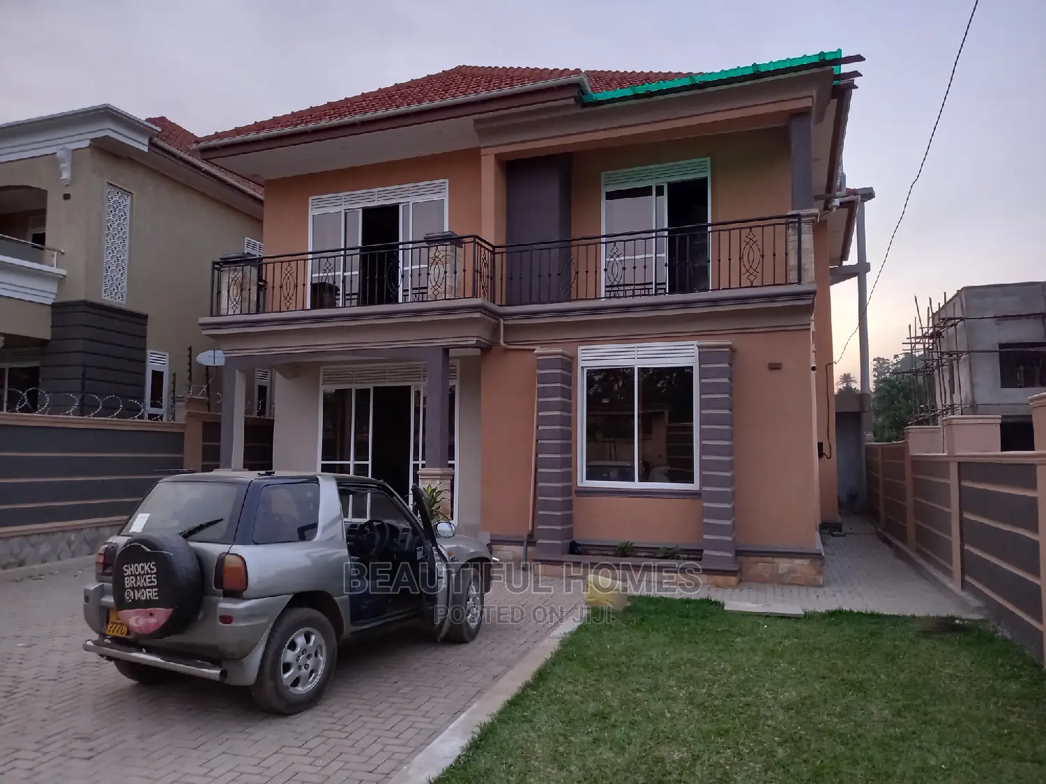 Furnished 4bdrm House in Corporate, Kira for Sale in Kira