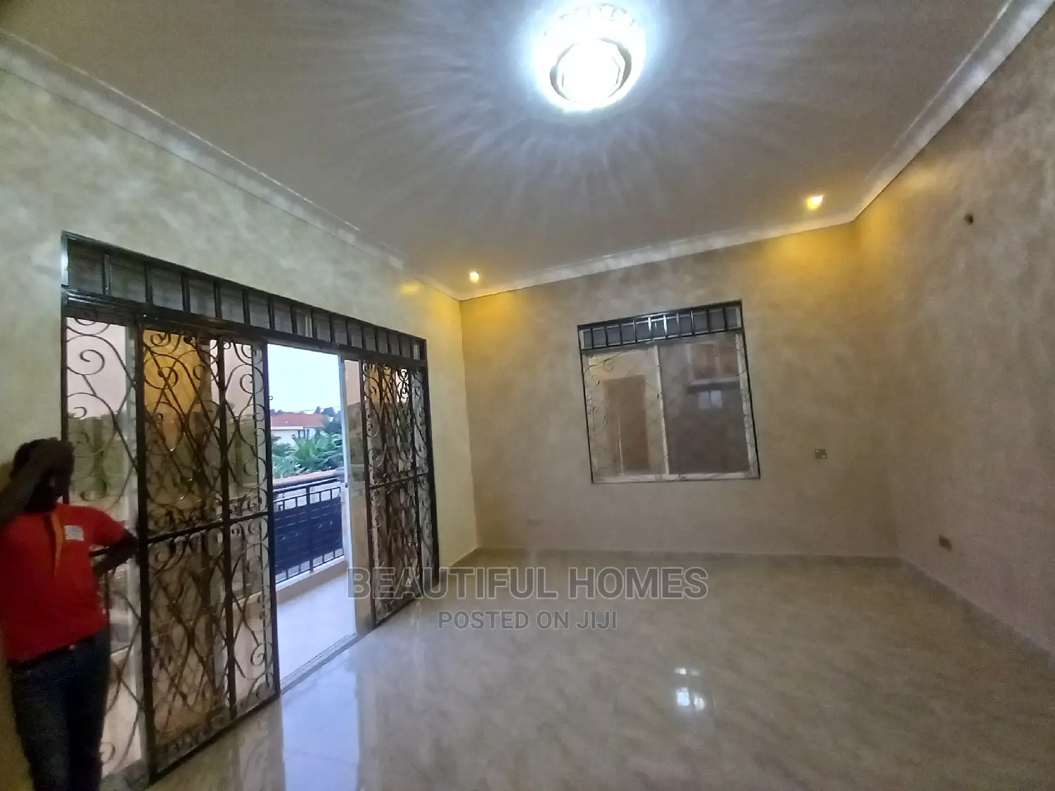 Furnished 4bdrm House in Corporate, Kira for Sale in Kira