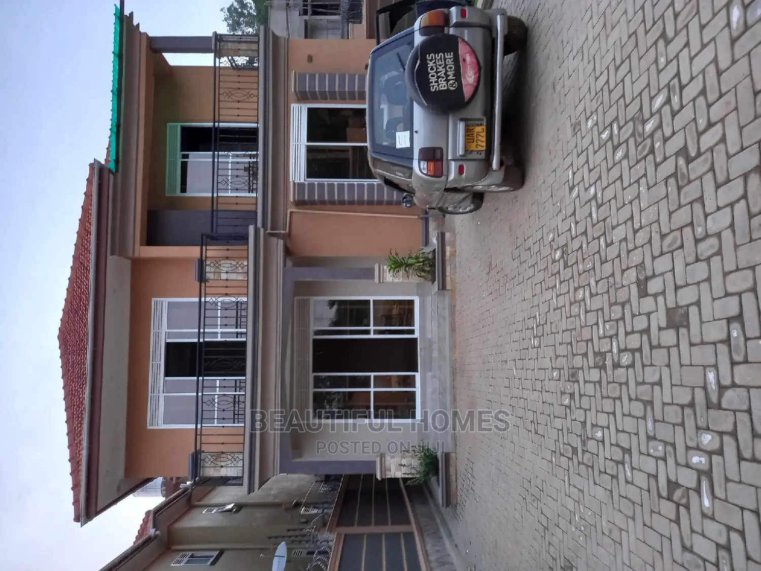 Furnished 4bdrm Mansion in Posh Neighborhood, Kira for Sale in Kira