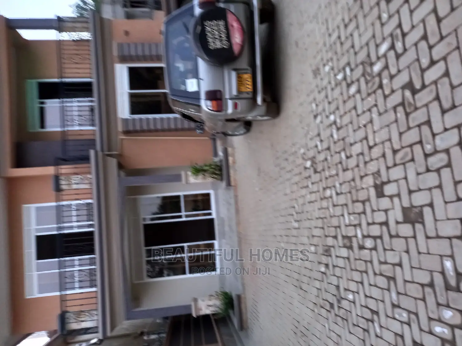 Furnished 4bdrm Mansion in Posh Neighborhood, Kira for Sale in Kira