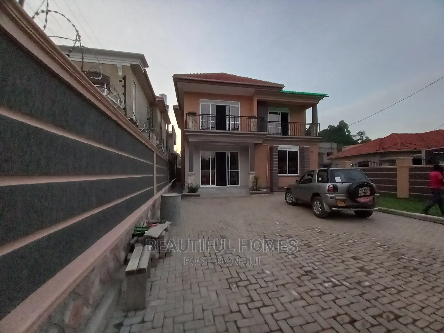 Furnished 4bdrm Mansion in Ministers Village, Kira for Sale in Kira