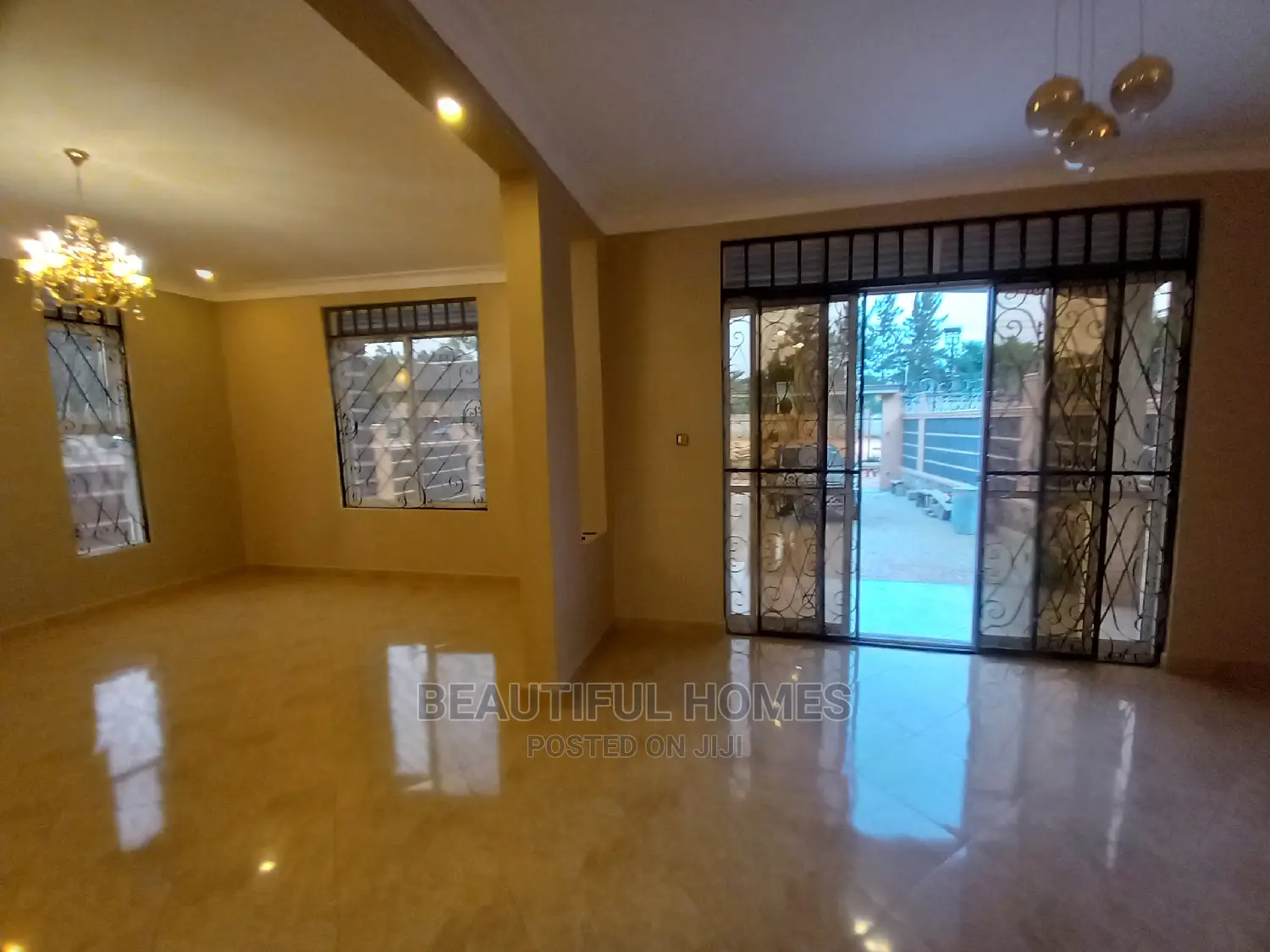 Furnished 4bdrm Mansion in Ministers Village, Kira for Sale in Kira