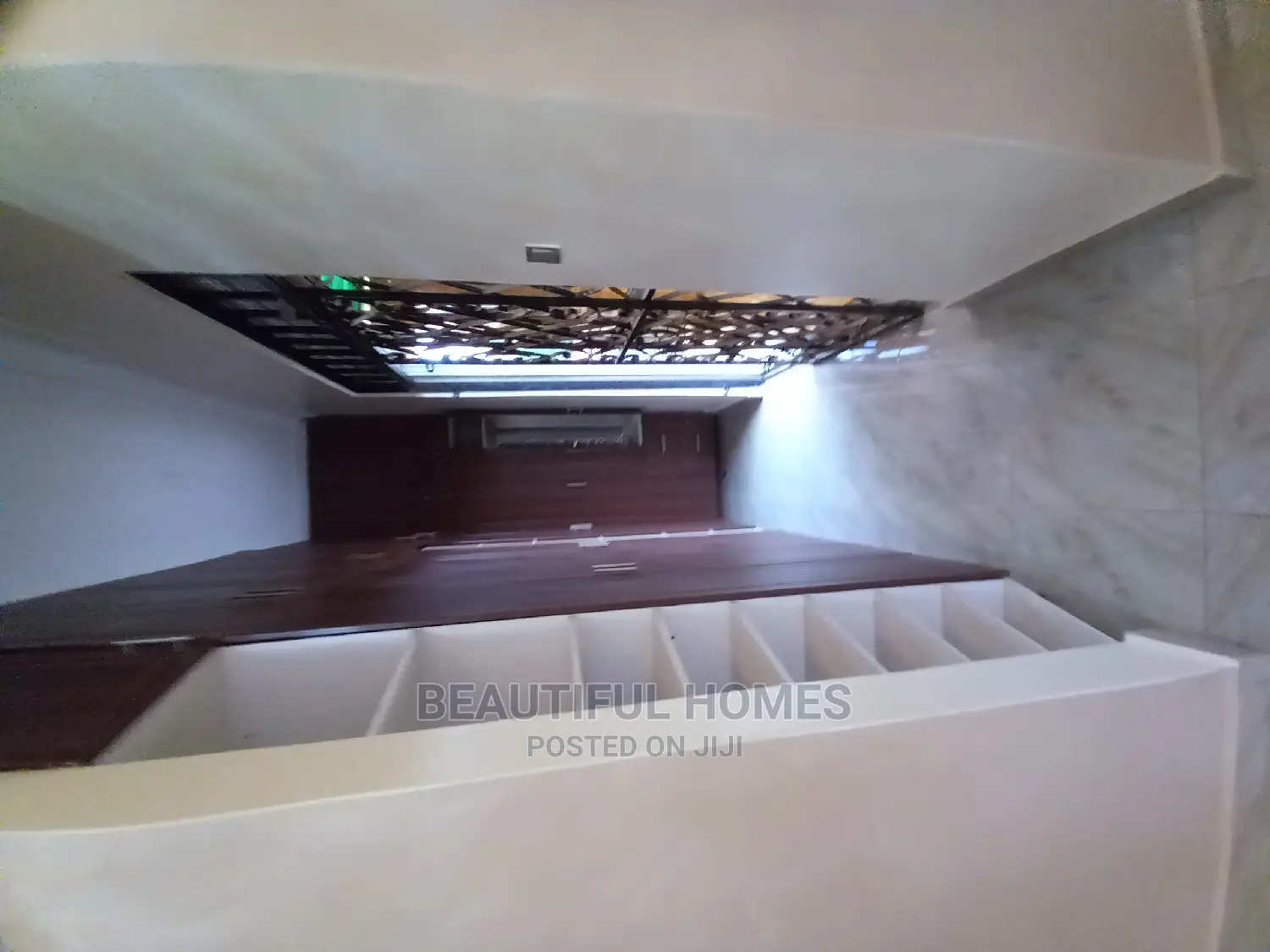 Furnished 4bdrm Mansion in Ministers Village, Kira for Sale in Kira