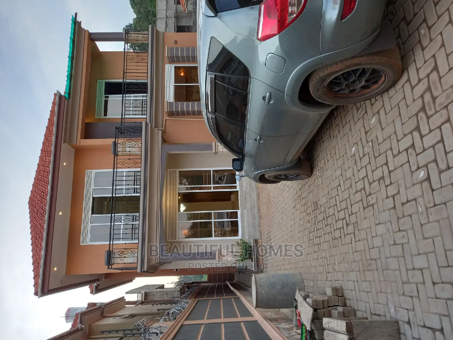 Furnished 4bdrm House in Kira Diplomat for Sale in Kira