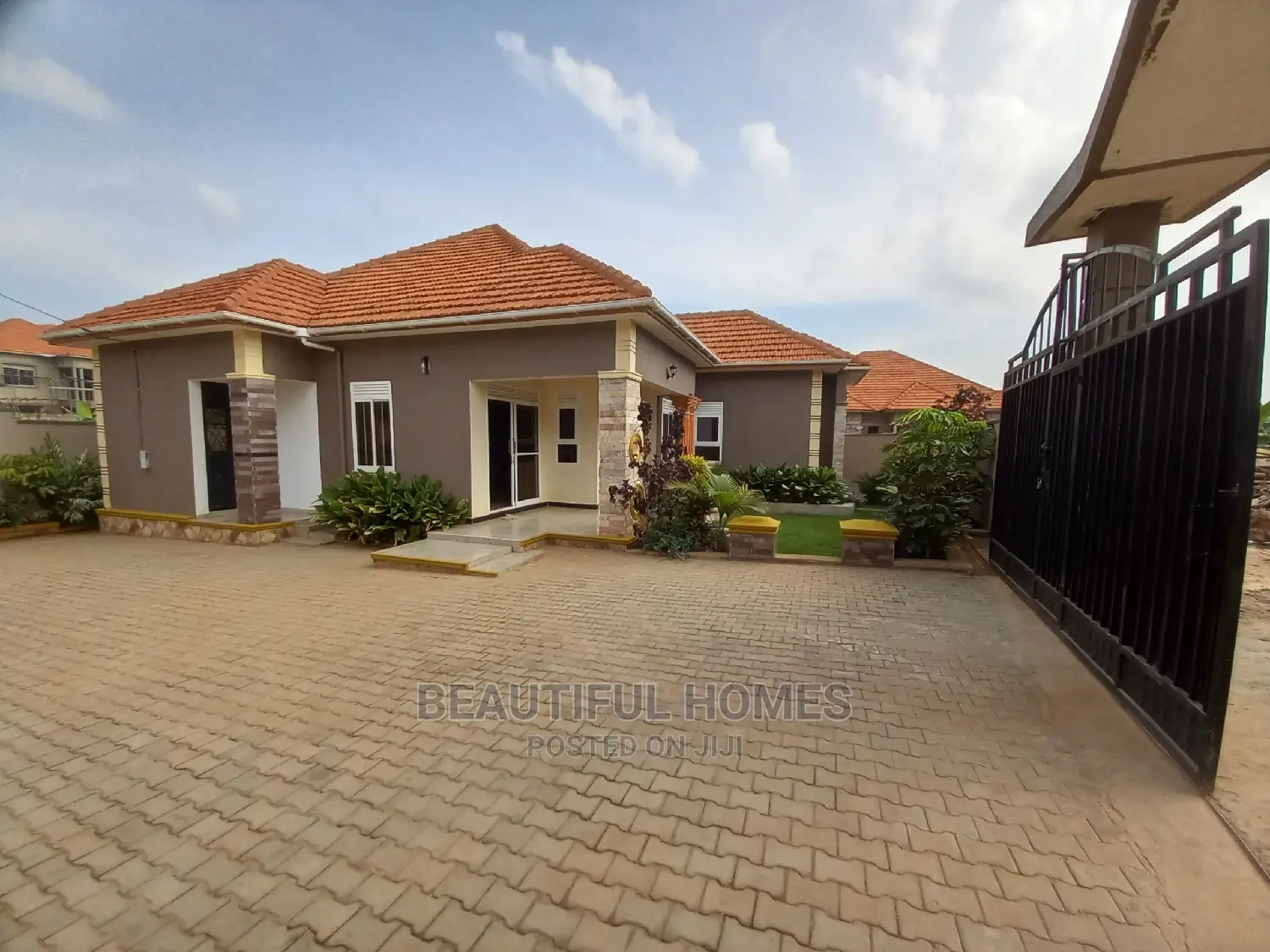 Furnished 4bdrm House in Kira for Sale in Kira
