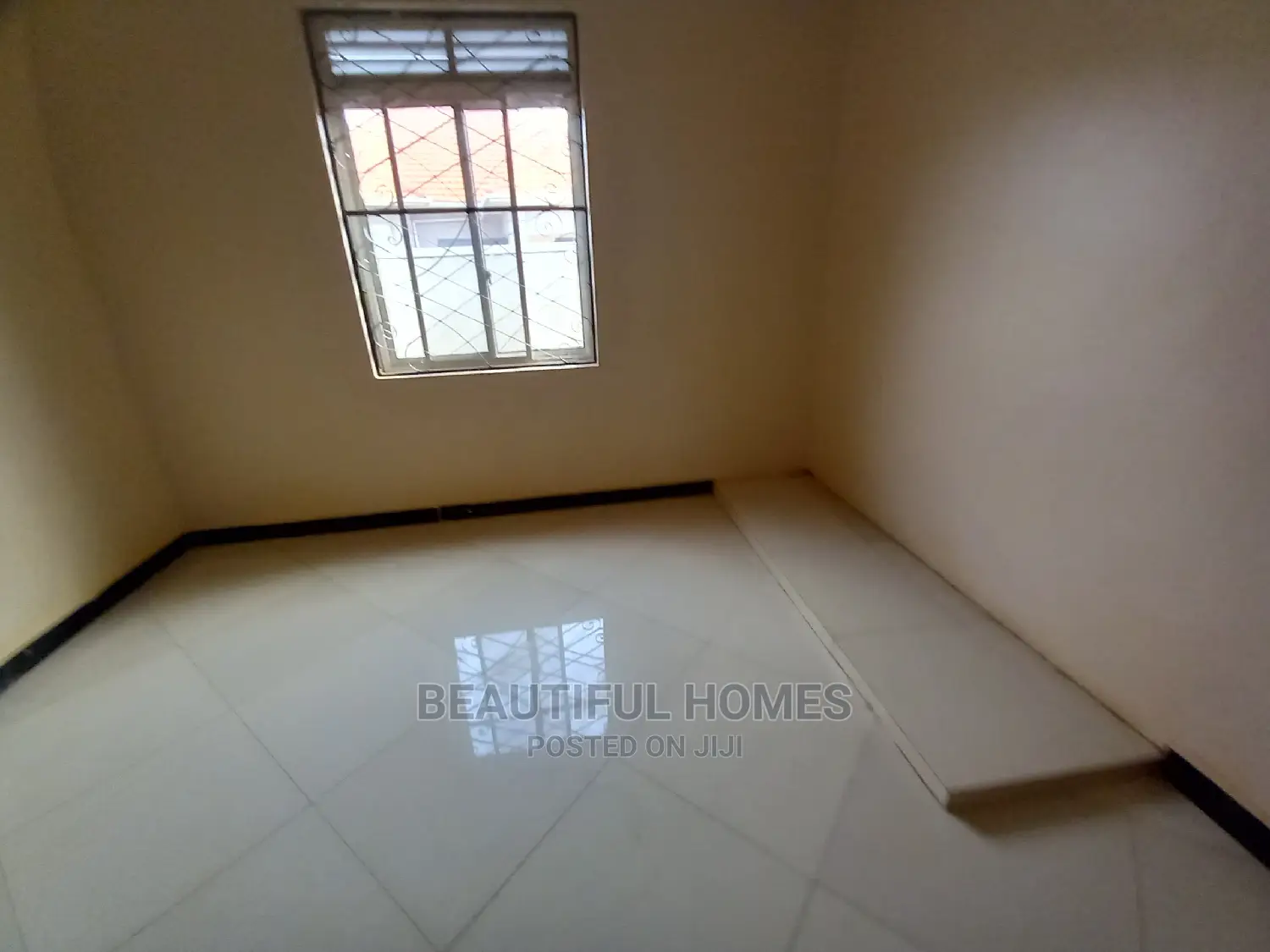 Furnished 4bdrm House in Kira Mamerito, Central Division for Sale in Central Division
