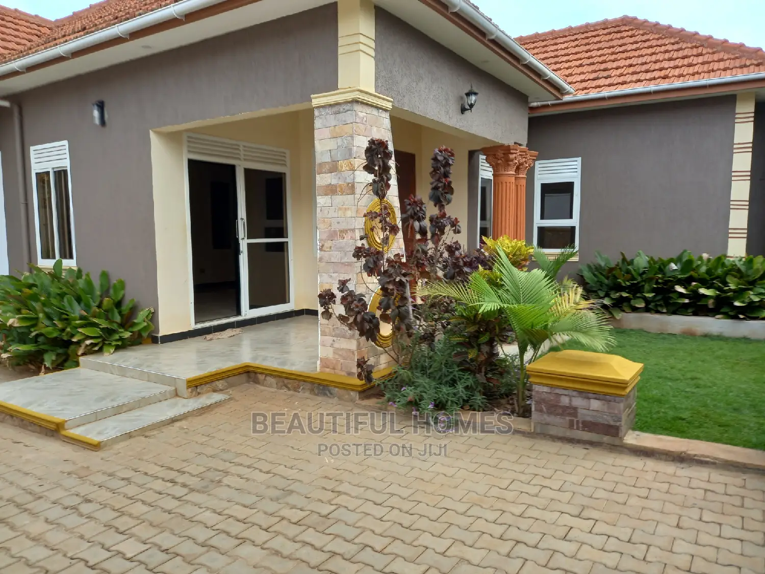 Furnished 4bdrm House in Kira Mamerito, Central Division for Sale in Central Division
