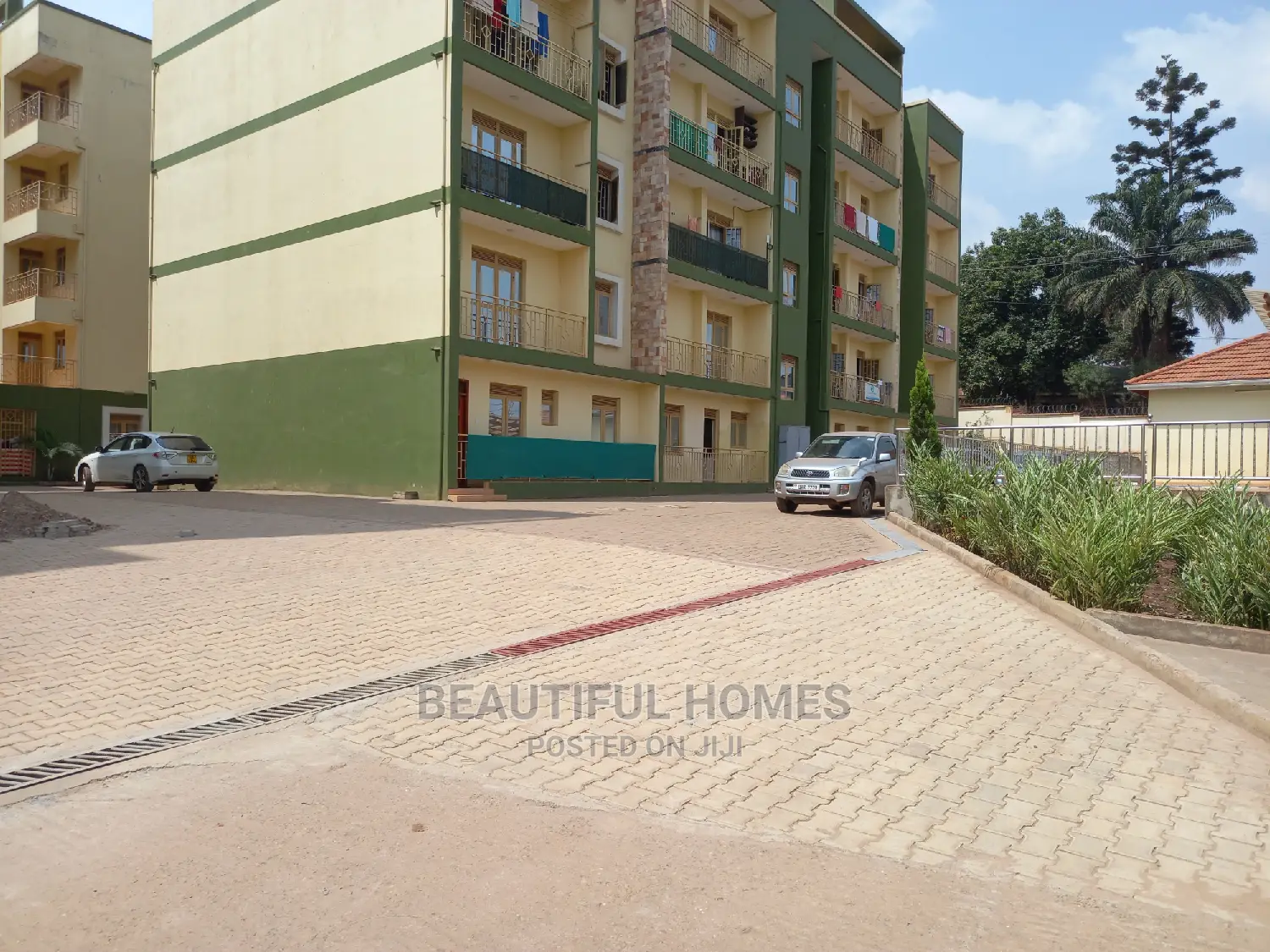 Furnished 2bdrm Condo in Bukoto, Central Division for Sale in Central Division