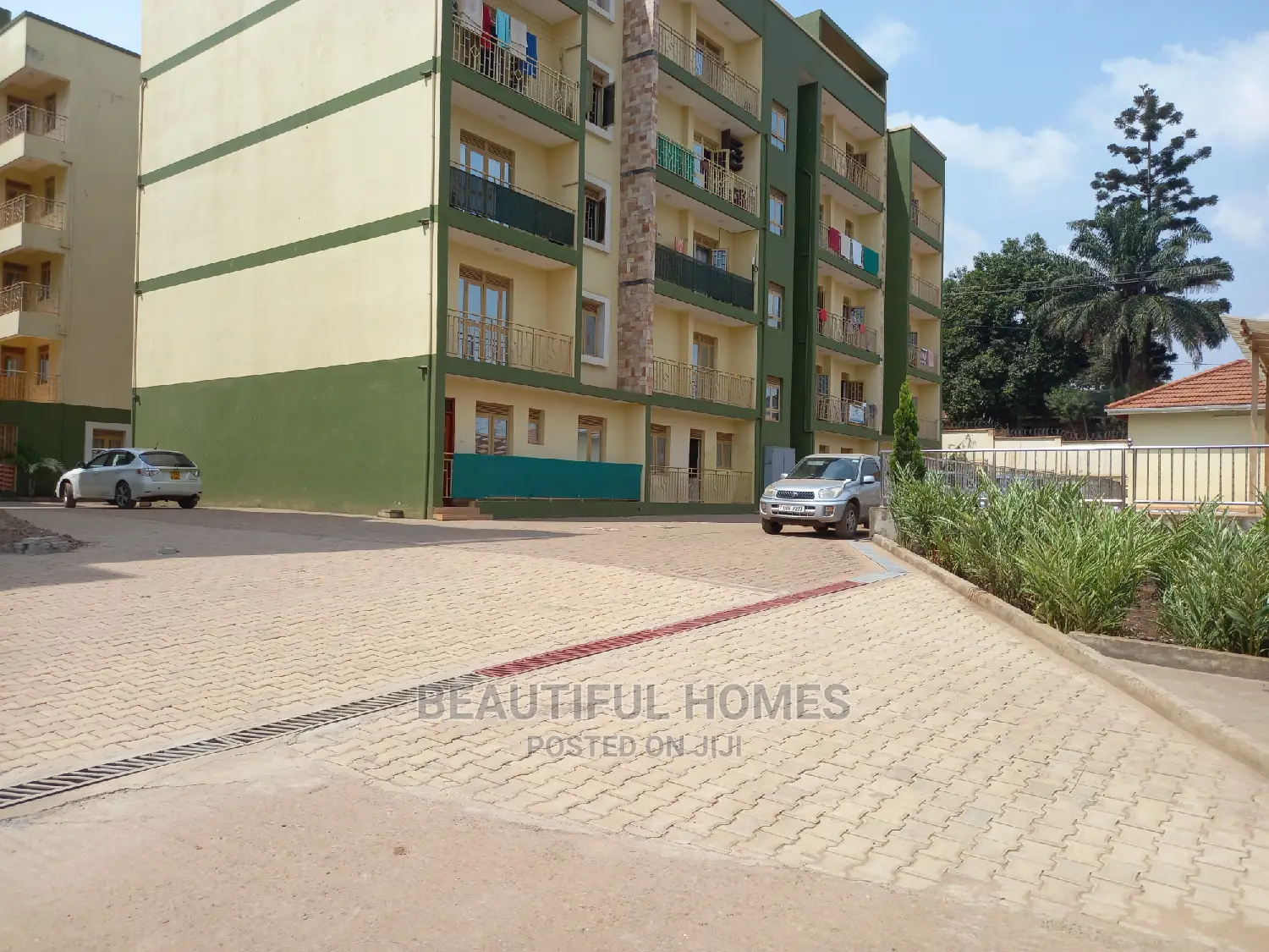 Furnished 2bdrm Condo in Bukoto, Central Division for Sale in Central Division