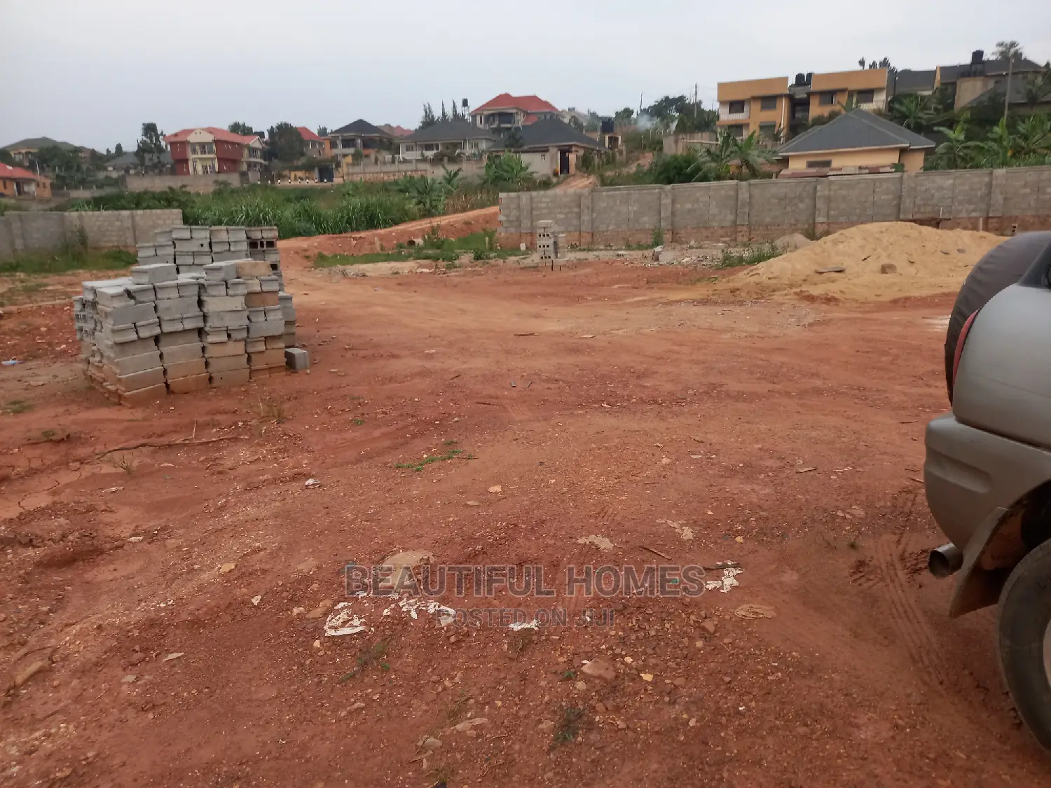 100*100 at Kasangati Gated Neighborhood in Kira