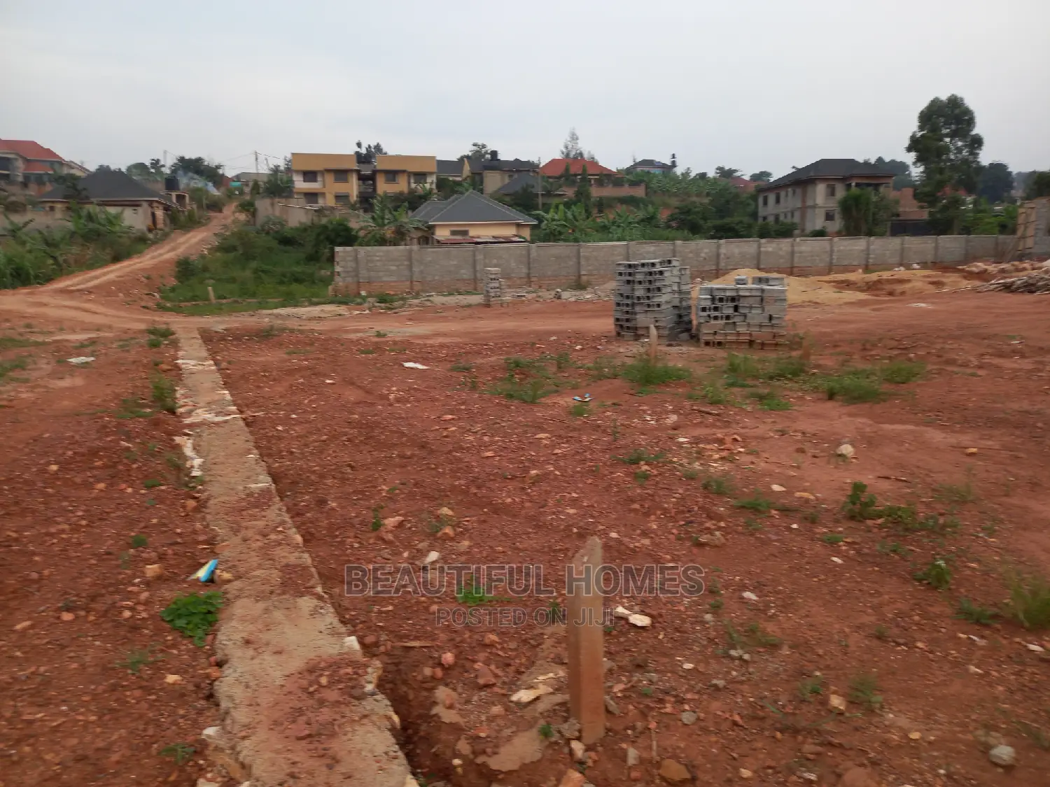 100*100 in Kasangati Wealthy Estate on Sell in Kira