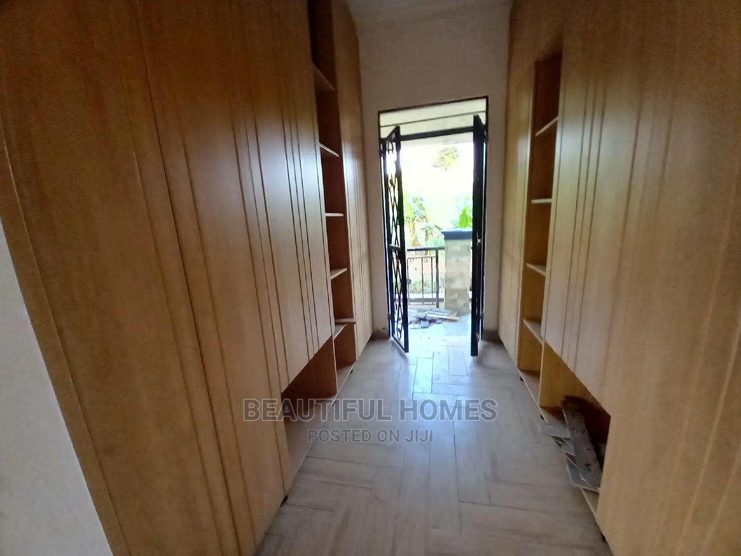 Furnished 6bdrm Mansion in Najjera, Central Division for Sale in Central Division